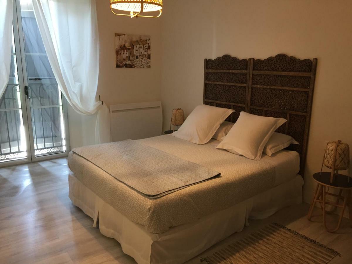 Domaine En Castanet Bed & Breakfast Caraman Екстериор снимка