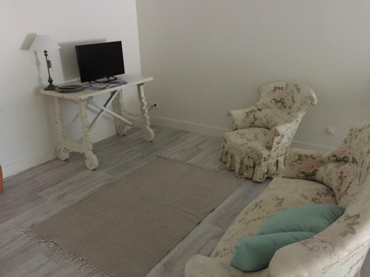 Domaine En Castanet Bed & Breakfast Caraman Екстериор снимка